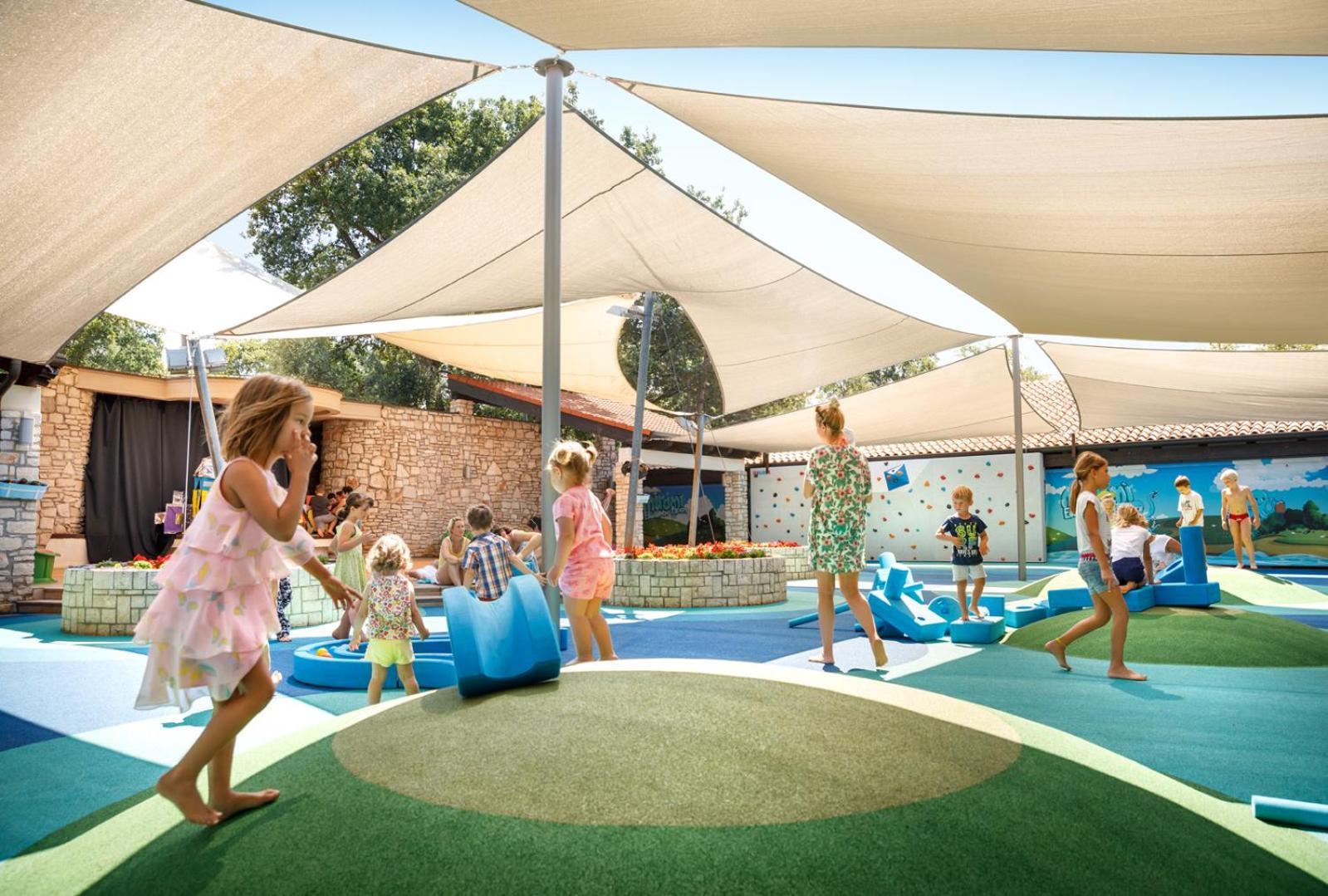 Aminess Planet Camping Maravea Resort - Pitches Novigrad  Exterior photo