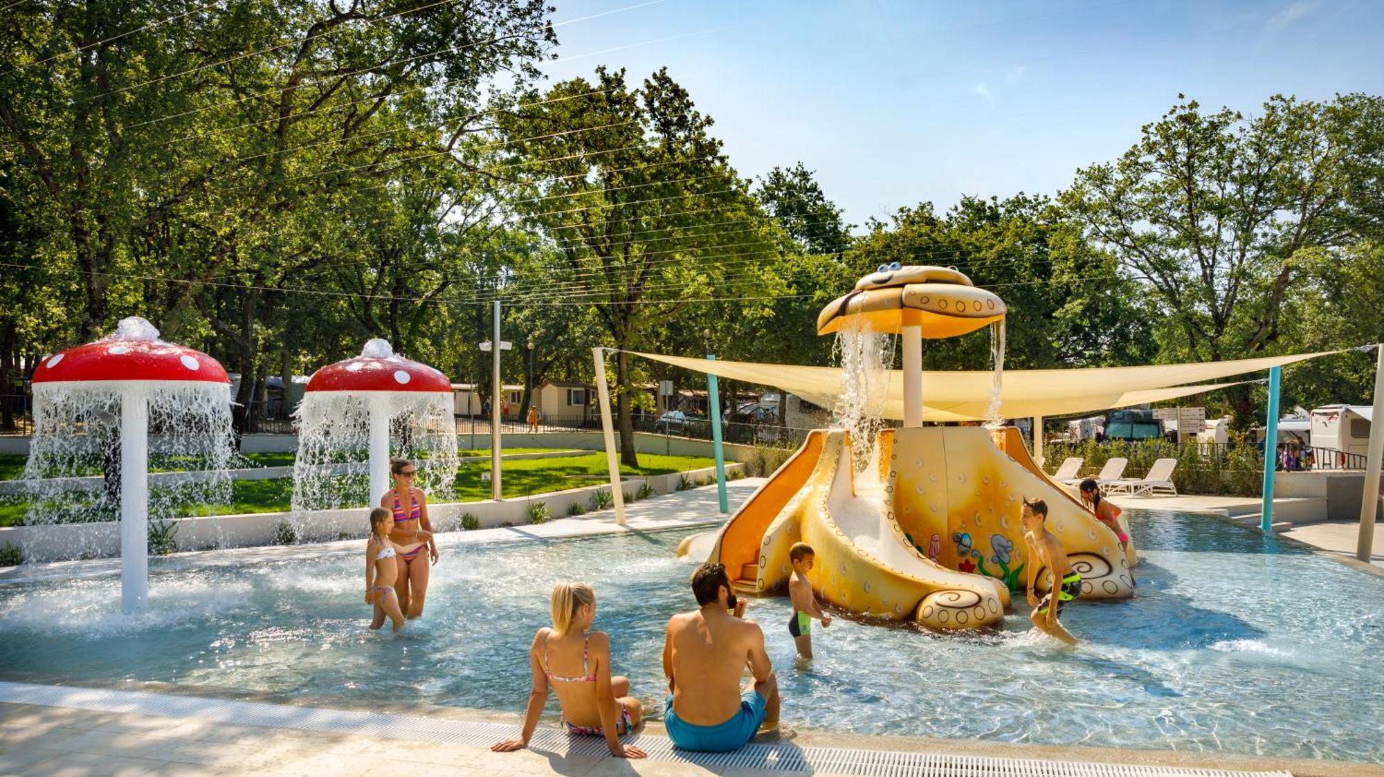 Aminess Planet Camping Maravea Resort - Pitches Novigrad  Exterior photo